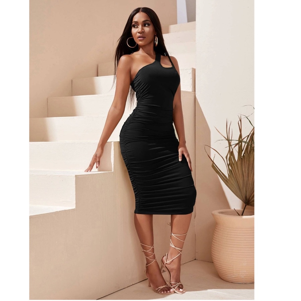 Black Sexy Ruched Bodycon Dress Cut Out One Shoulder Sleeveless Slim, Midi - Picture 3 of 6